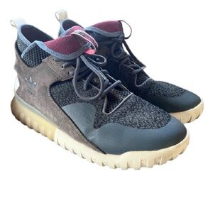 [SOLD] Adidas Mens Size 10.5